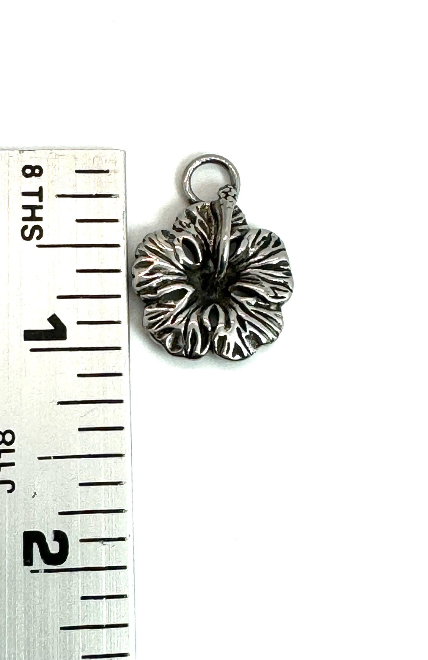 Antique Silver Flower Pendant, Stainless Steel - SS040