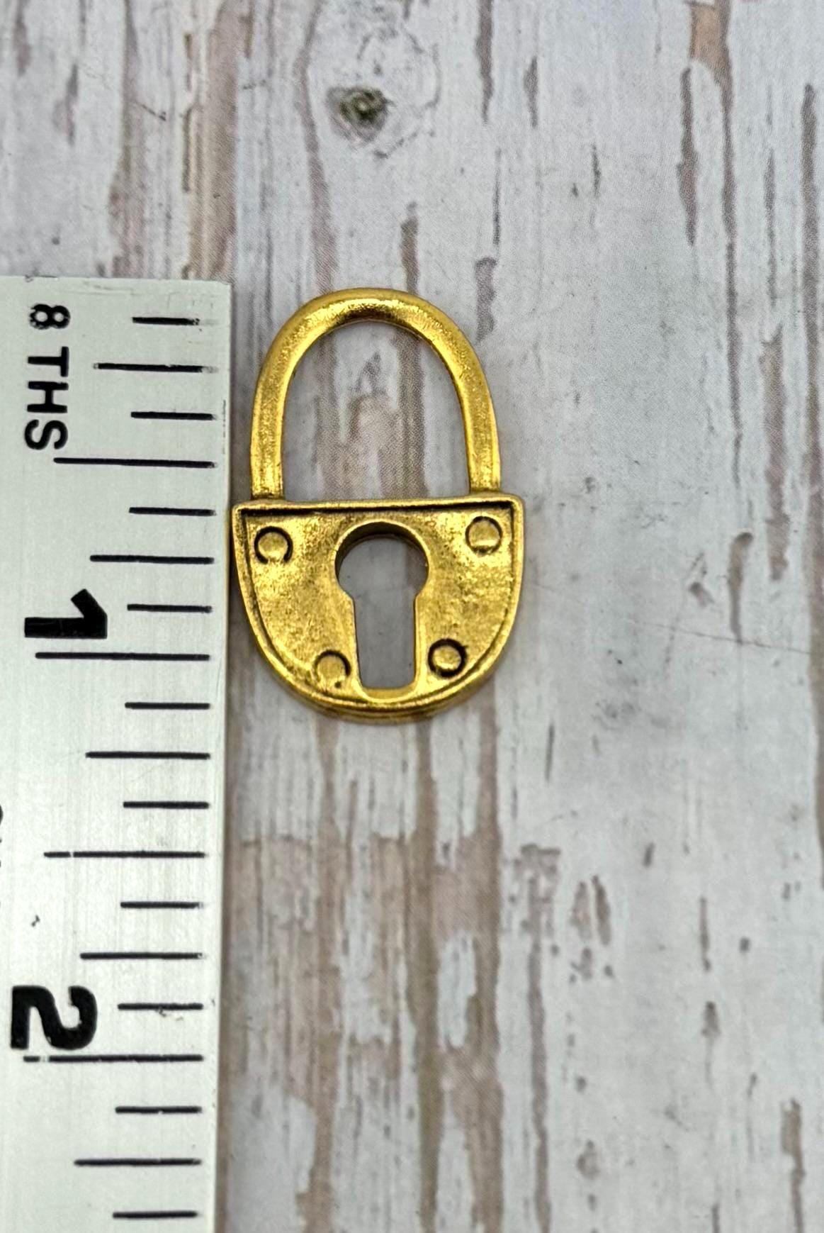 Pendentif Cadenas, Plaqué Or 18 carats Vieilli - AG556