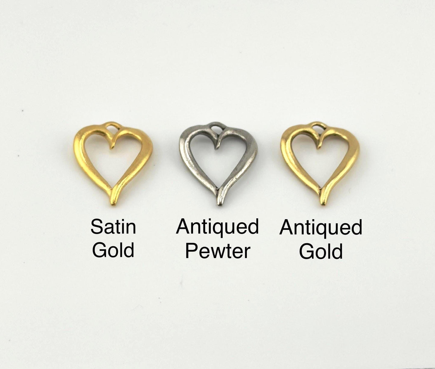 Petit pendentif cœur torsadé ajouré, plaqué or 18 carats vieilli - AG644