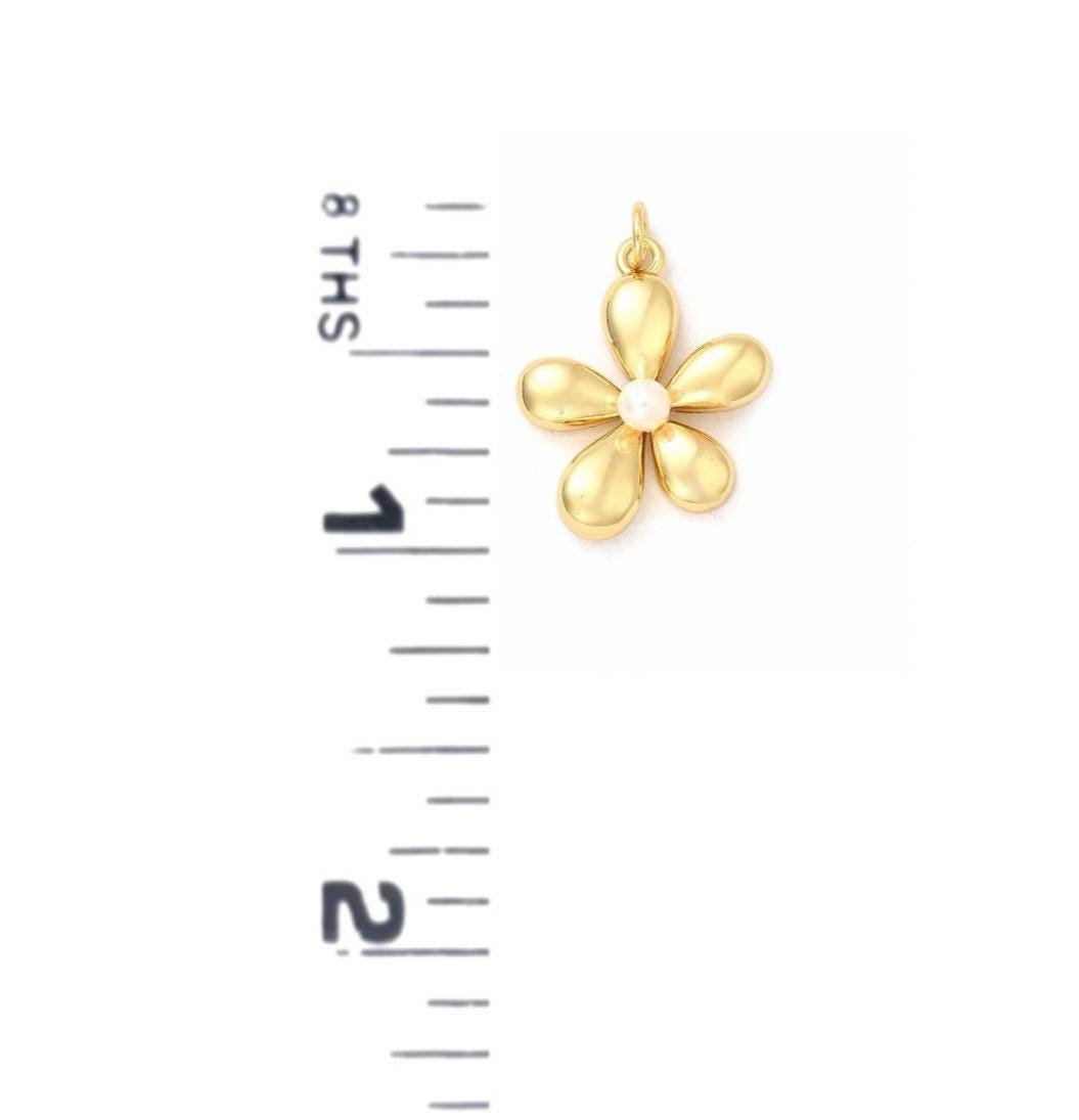Flower Charm with Pearl, Shiny 18k Gold Plated - SY089