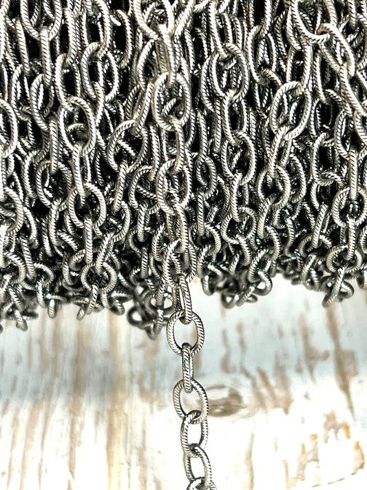 Large 9x6mm Textured Cable Chain, Antiqued Pewter Plated - P033-CH