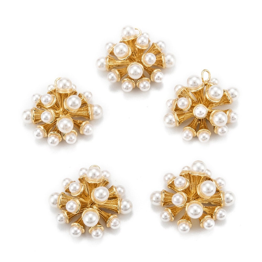 Pearl Cascade Pendant, Shiny 18k Gold Plated - SY017