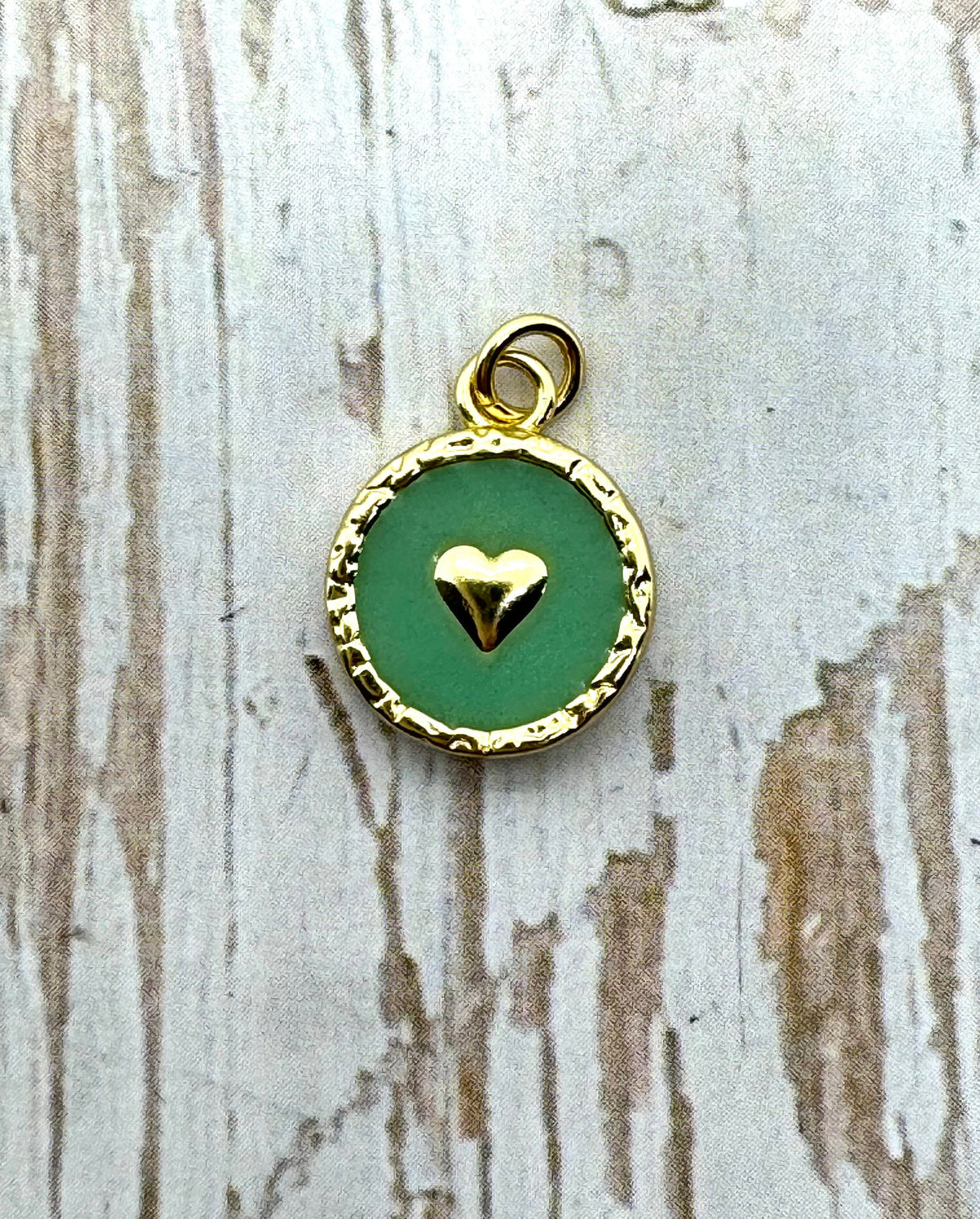 Small Heart Charm, Shiny 18k Gold Plated - SY051