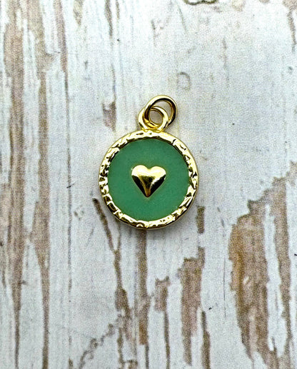 Small Heart Charm, Shiny 18k Gold Plated - SY051