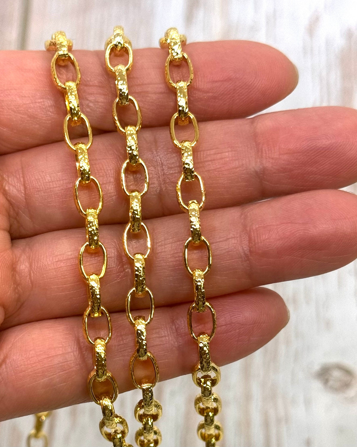 Hammered 8x5mm Oval Rolo Chain, Shiny 18k Gold Plated