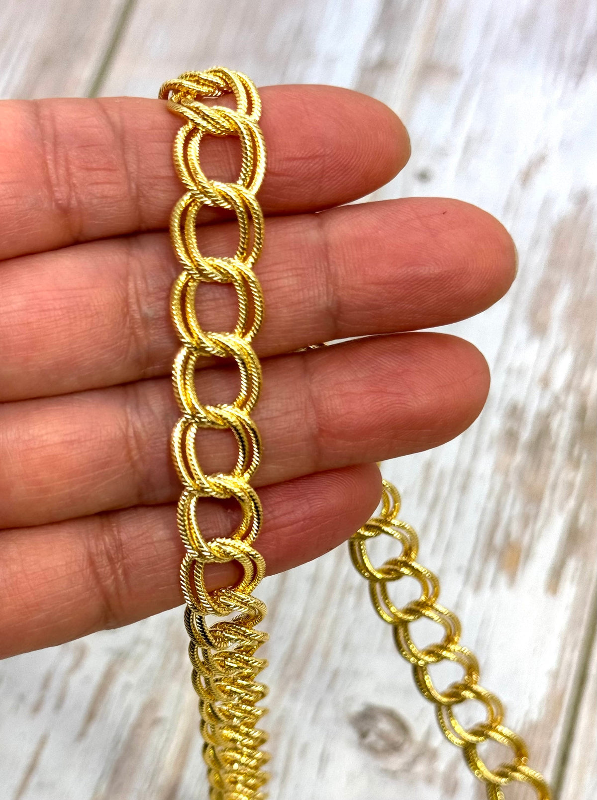 Large 10x11mm Parallel Curb Chain, Shiny 18k Gold Plated