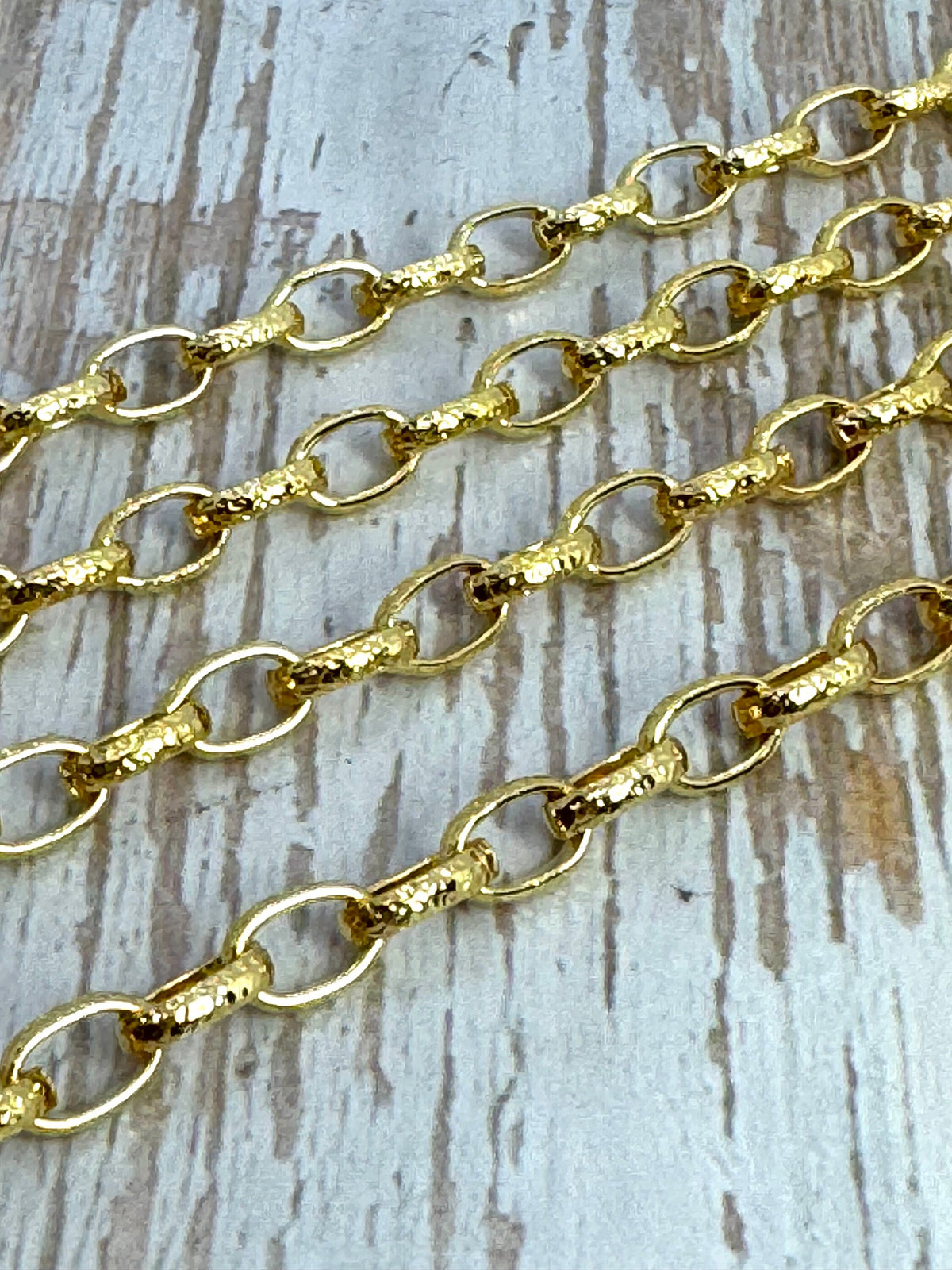 Hammered 8x5mm Oval Rolo Chain, Shiny 18k Gold Plated