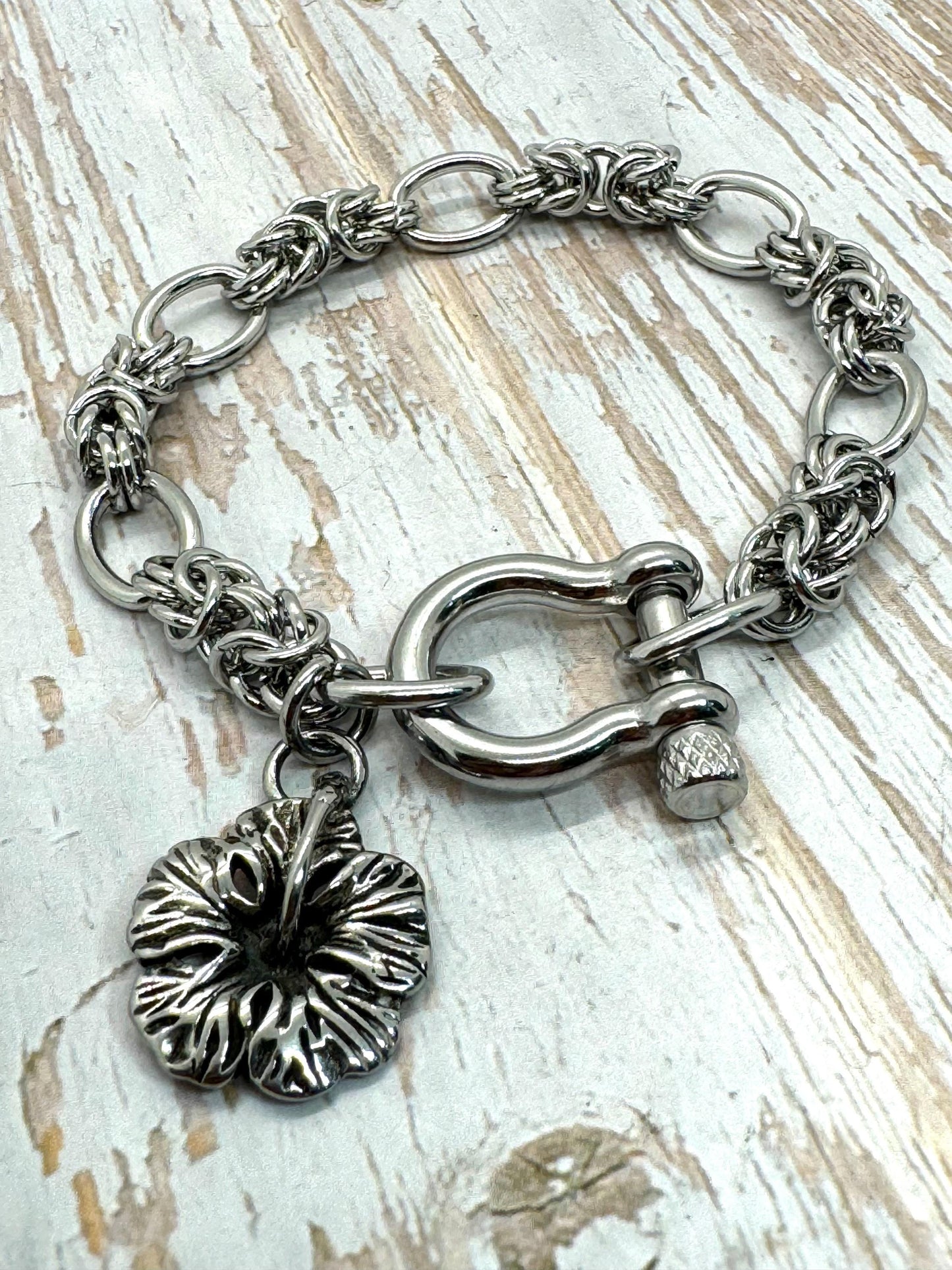 Antique Silver Flower Pendant, Stainless Steel - SS040