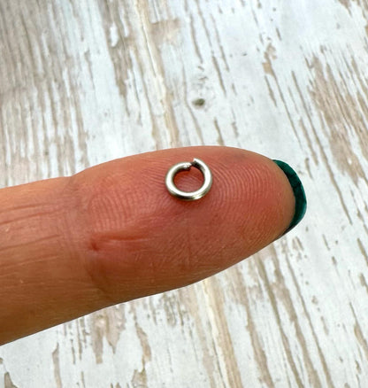 5mm 18 Gauge Jump Rings (Set of 50 or 100), Antiqued Pewter Plated - P020-JR