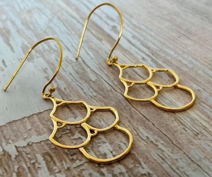 Dije Colgante de Vieira Art Decó, Chapado en Oro de 18K Satinado - ST595