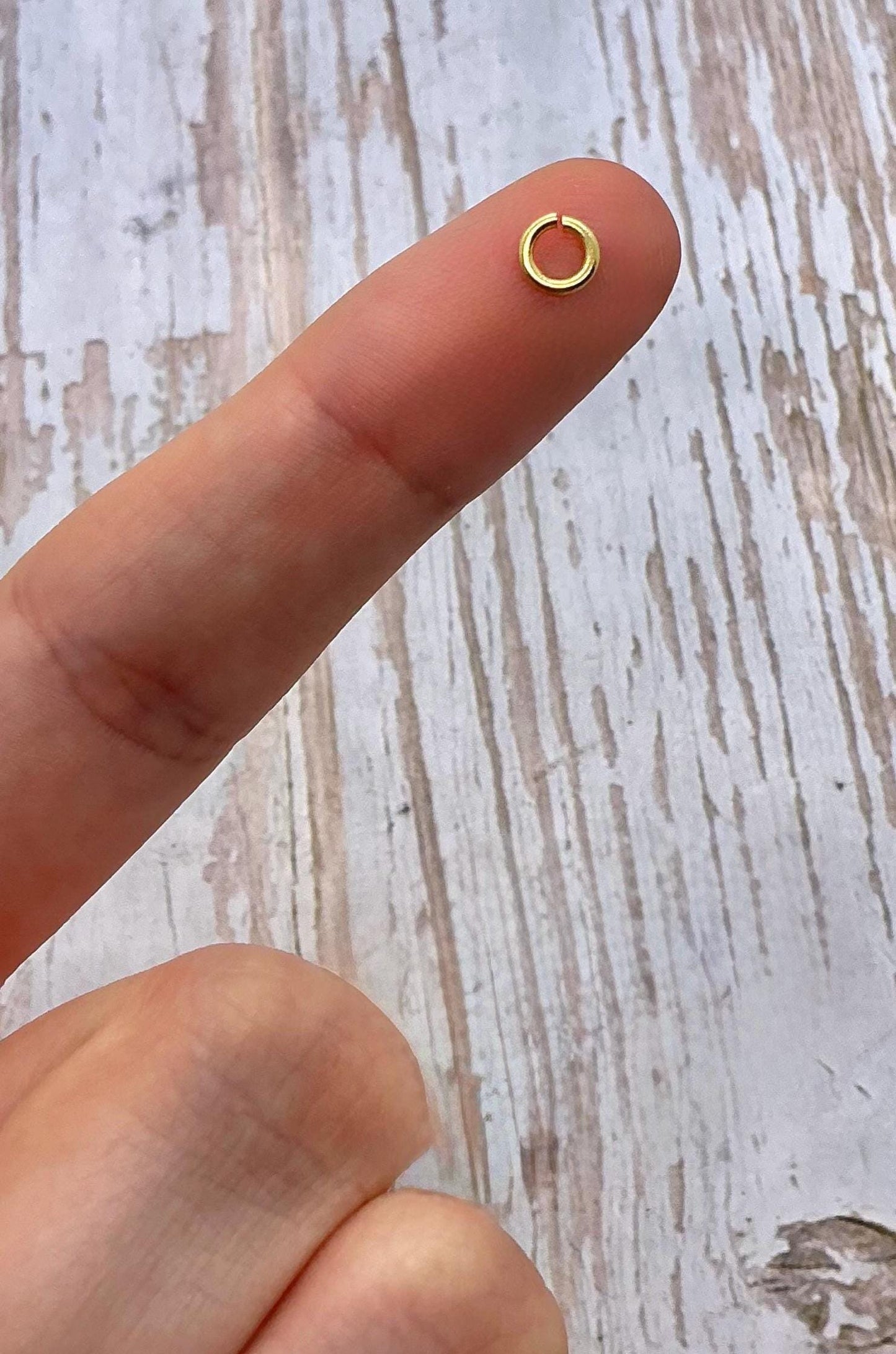 5mm 18 Gauge Bulk Jump Rings by Weight, Satin 18K Gold Plated - T040-JR