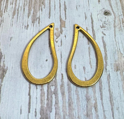 Boucles pendantes en goutte d'eau (lot de 2), plaqué or 18 carats satiné - ST223
