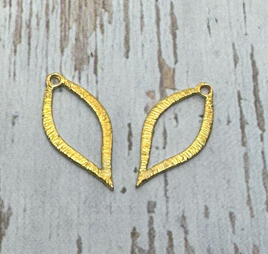 Ridged Teardrop Loops (Set of 2) ,Satin 18K Gold Plated - ST224
