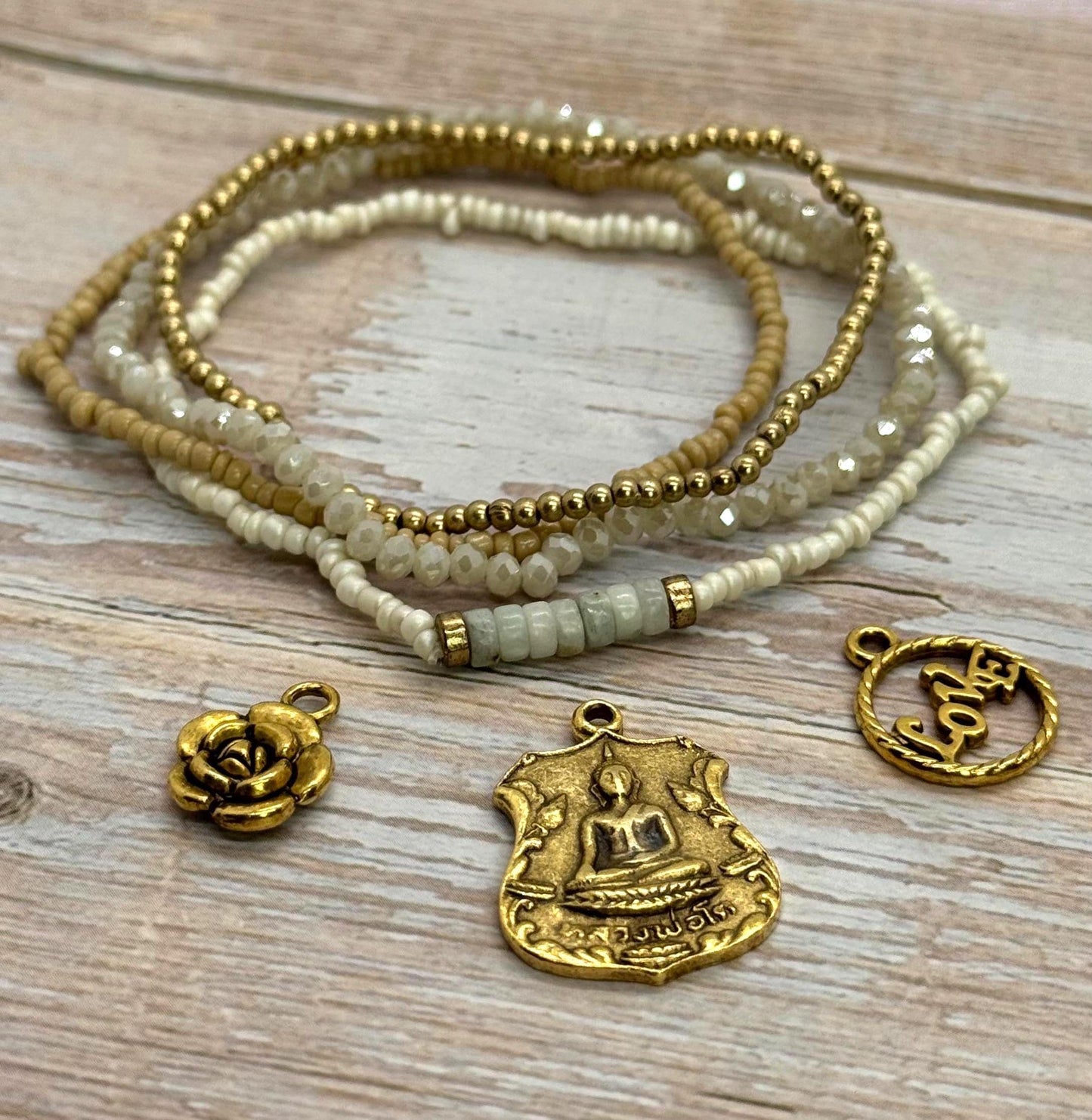 Médaillon Bouddha, plaqué or 18 carats vieilli - AG025