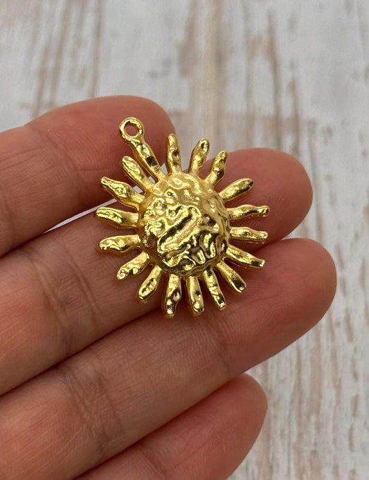 Hammered Sun Pendant, Satin 18k Gold Plated - ST181
