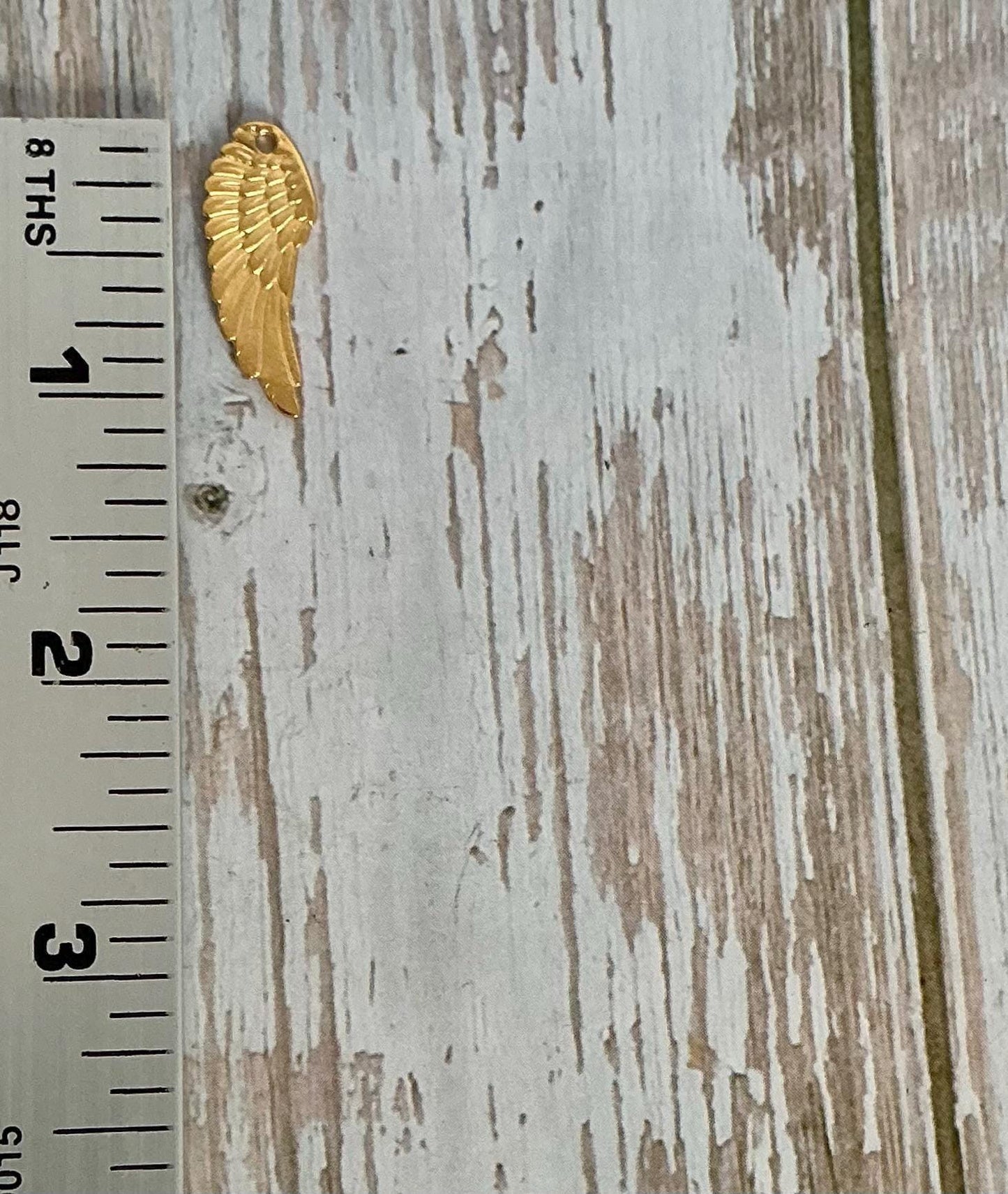 Grand Breloque Aile d'Ange, Plaqué Or 18K Satiné - ST215