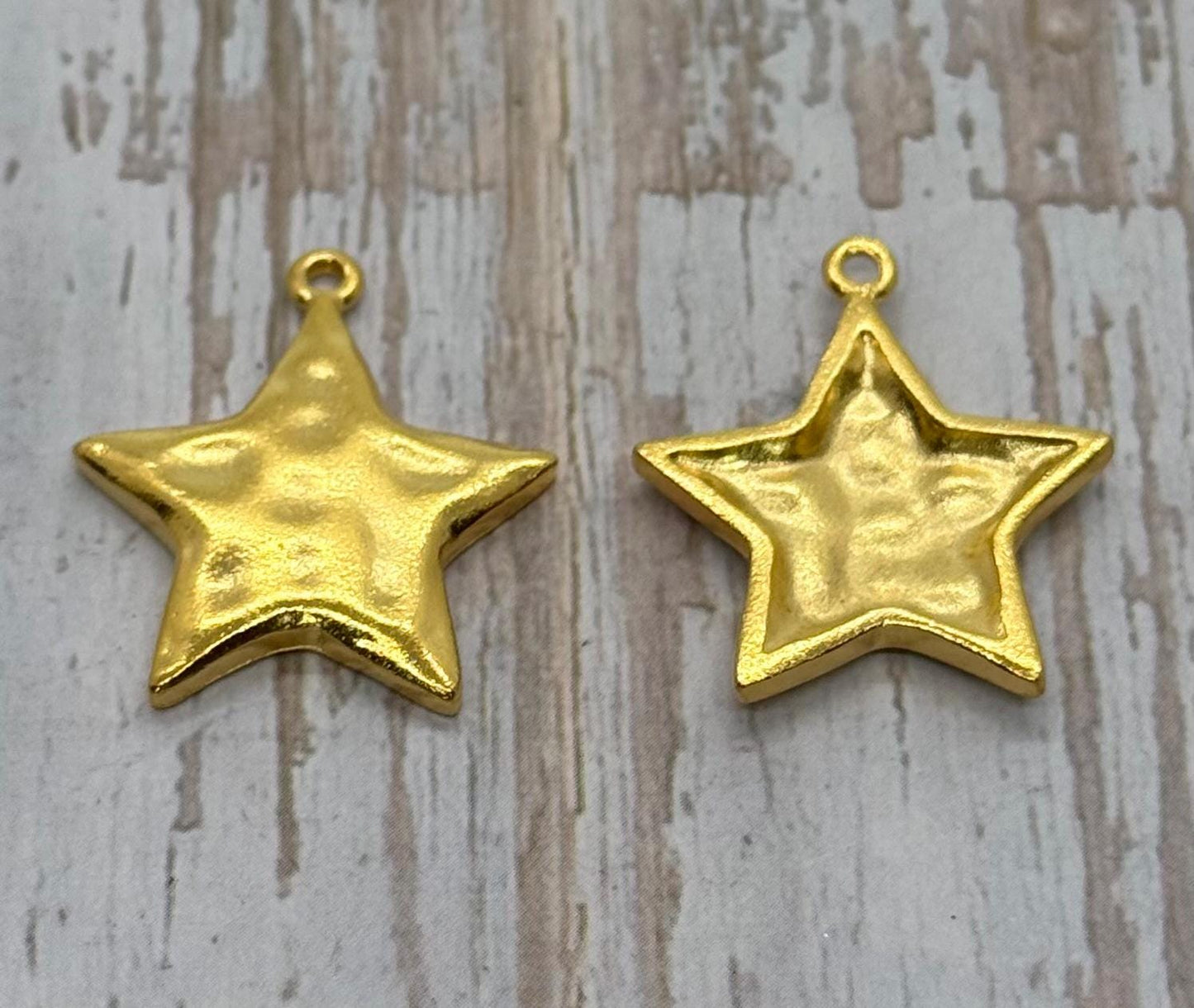 Chunky Hammered Star Charm, Satin 18K Gold Plated - ST188