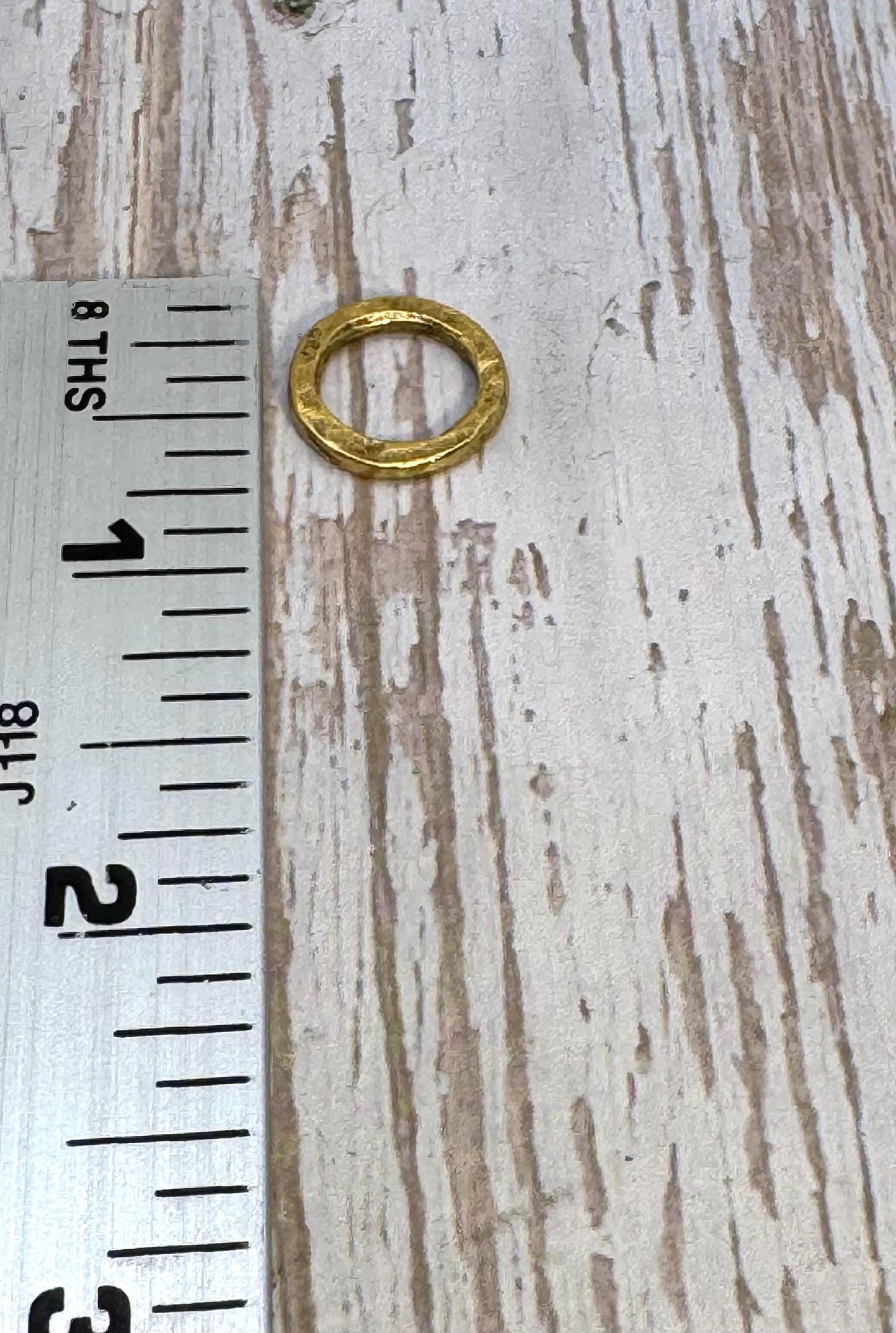 Anneaux de jonction martelés 15 mm, soudés (lot de 2), plaqué or 18 carats vieilli - AG019