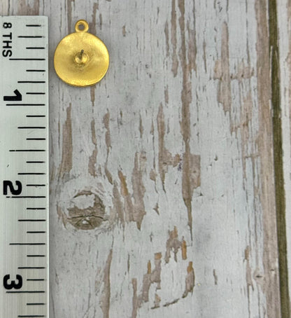 Boucles d'oreilles médaillon rond ondulé (Lot de 2), Plaqué or 18 carats finition satinée - ST348