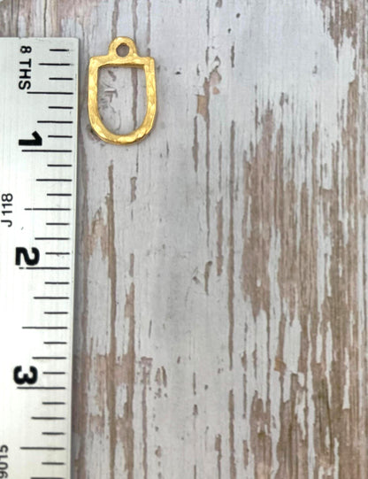 Connecteur breloque martelé, plaqué or 18 carats satiné - ST315