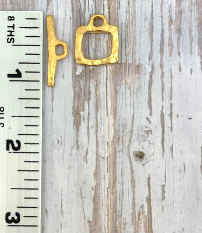 Small Square Toggle Clasp, Satin 18k Gold Plated - ST314