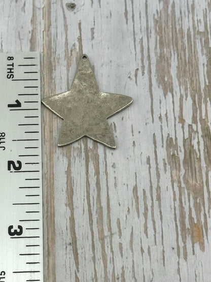 Colgante Estrella Asimétrica Lisa, Peltre Envejecido - PT514-C