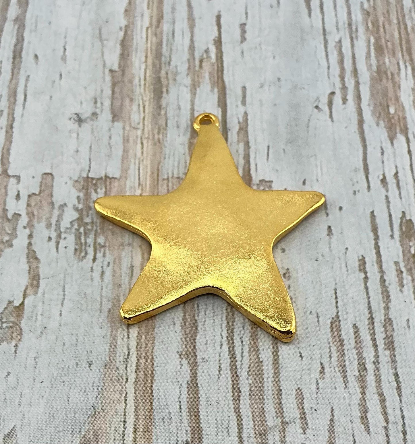 Extra-large Rounded Star Pendant, Satin 18K Gold Plated - ST279