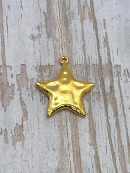 Chunky Hammered Star Charm, Satin 18K Gold Plated - ST188
