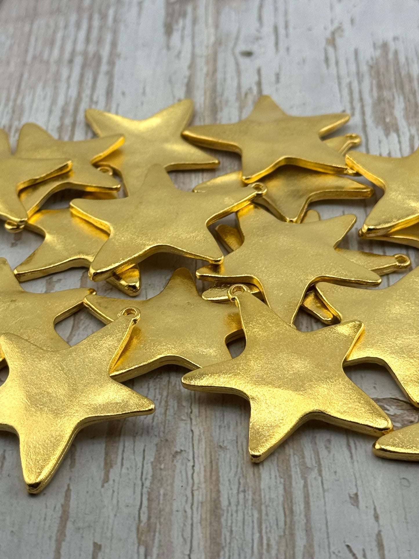 Extra-large Rounded Star Pendant, Satin 18K Gold Plated - ST279