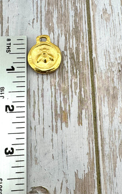 Double-sided Queen Bee Pendant, Satin 18k Gold Plated - ST298