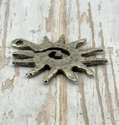 Pendentif Soleil Spirale Martelé Massif, Étain Vieilli - PT454