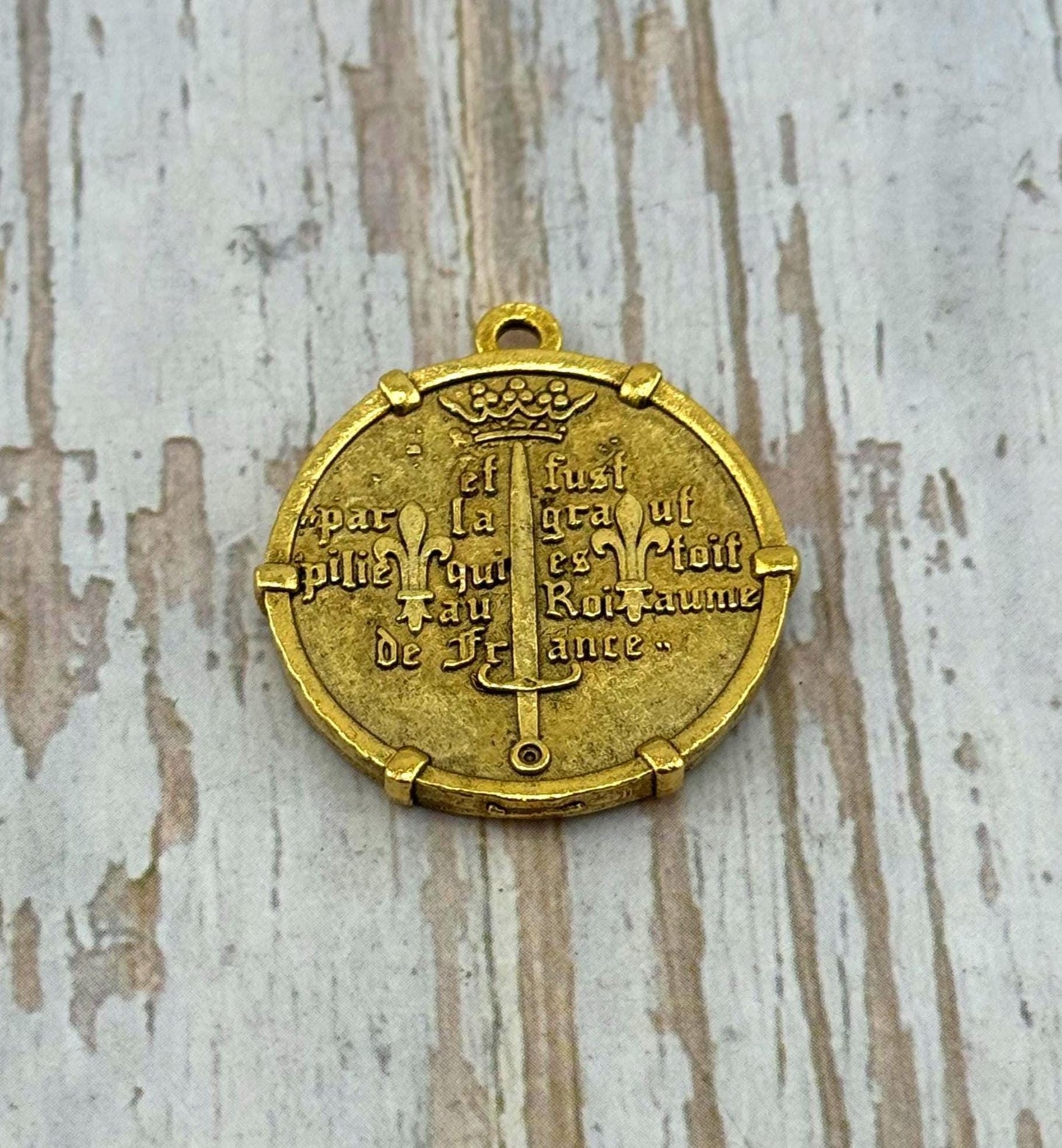 Medalla grande de Juana de Arco con marco, chapada en oro de 18k envejecido - AG152