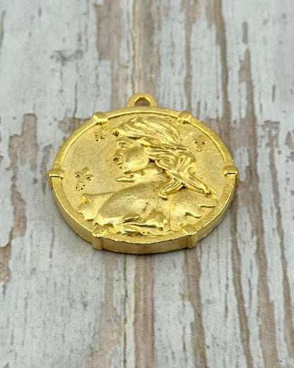 Large Joan of Arc Medal with Frame, Satin 18K Gold Plated - ST332