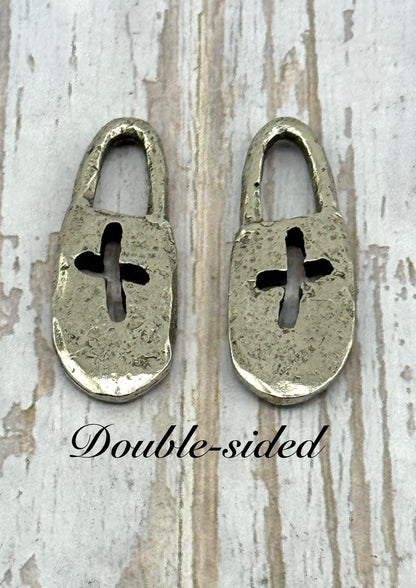Chunky Hammered Cross Lock Charm, Antiqued Pewter - PT456