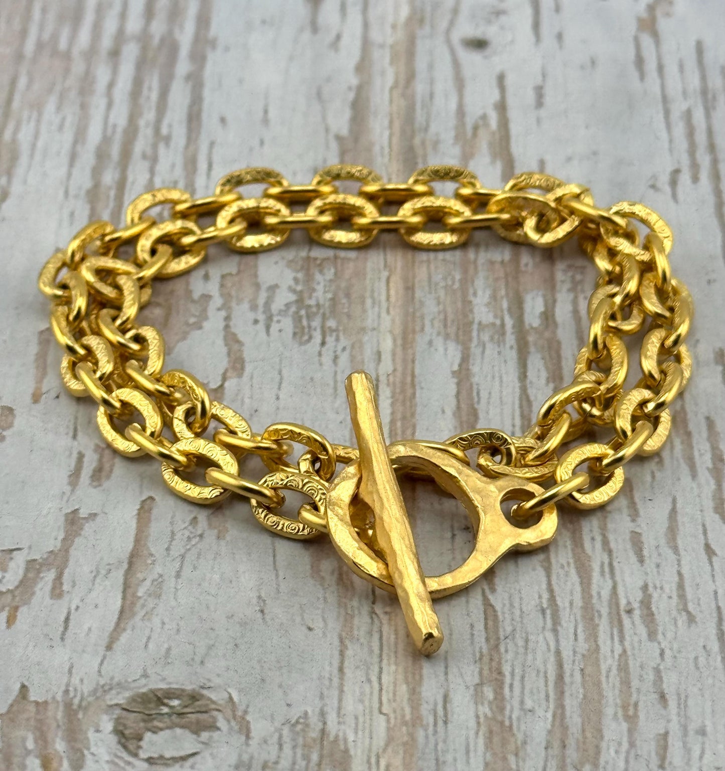 Large Round Toggle Clasp, Satin 18k Gold Plated - ST313