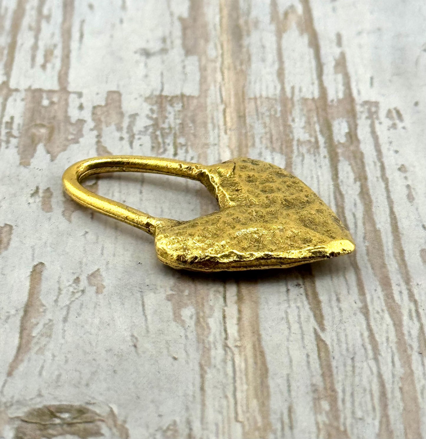 Chunky Hammered Heart Charm Toggle, Antiqued 18K Gold - AG093/A