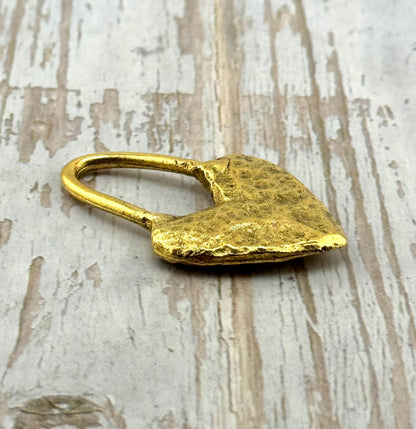 Chunky Hammered Heart Charm Toggle, Antiqued 18K Gold - AG093/A