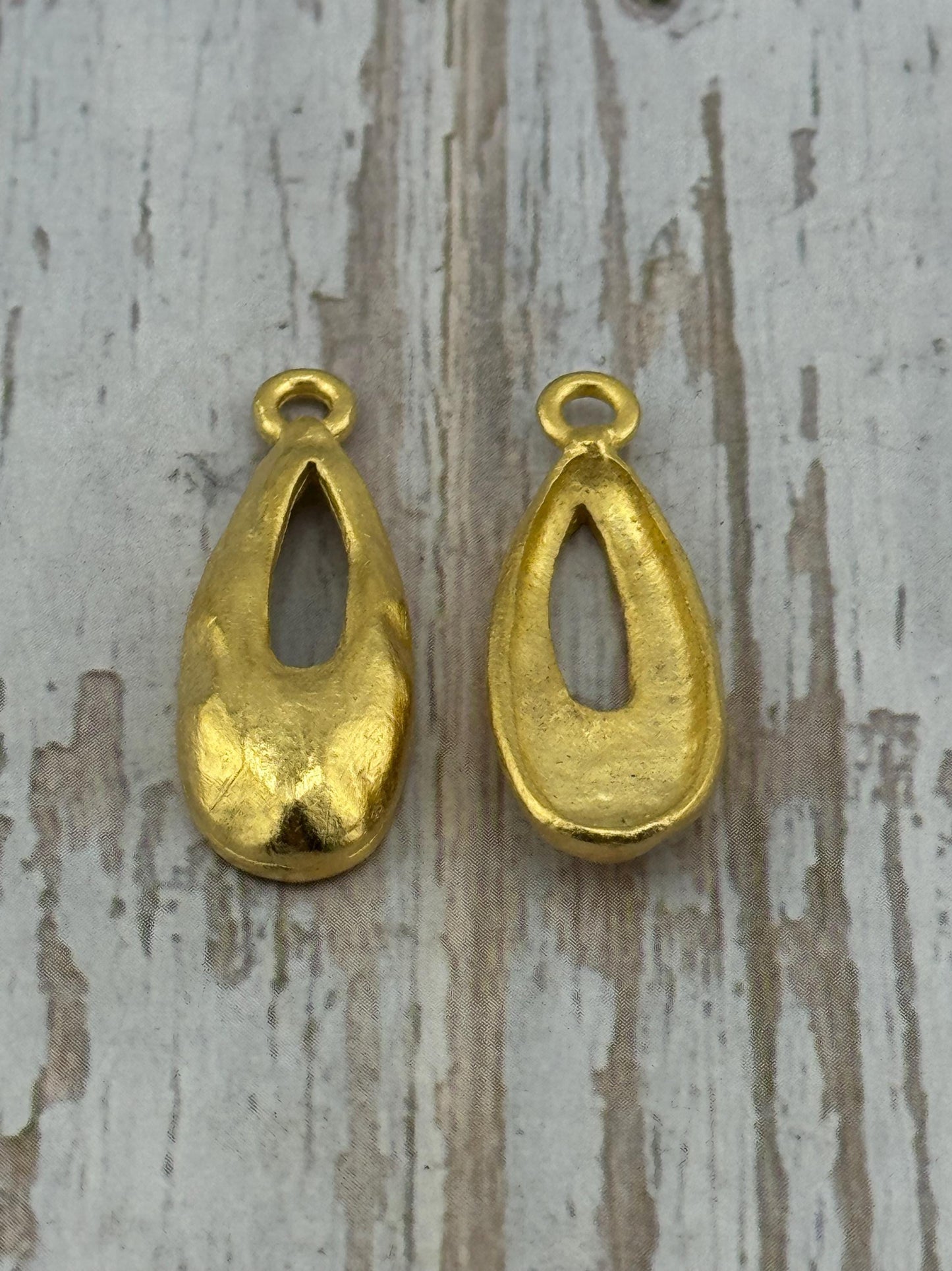 Hammered Teardrop Pendant, Satin 18k Gold Pendants - ST684