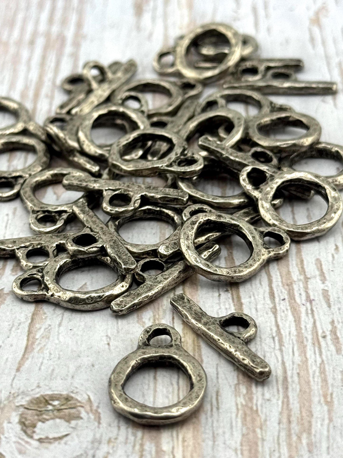 Hammered Round Toggle Clasp, Antiqued Pewter - PT496