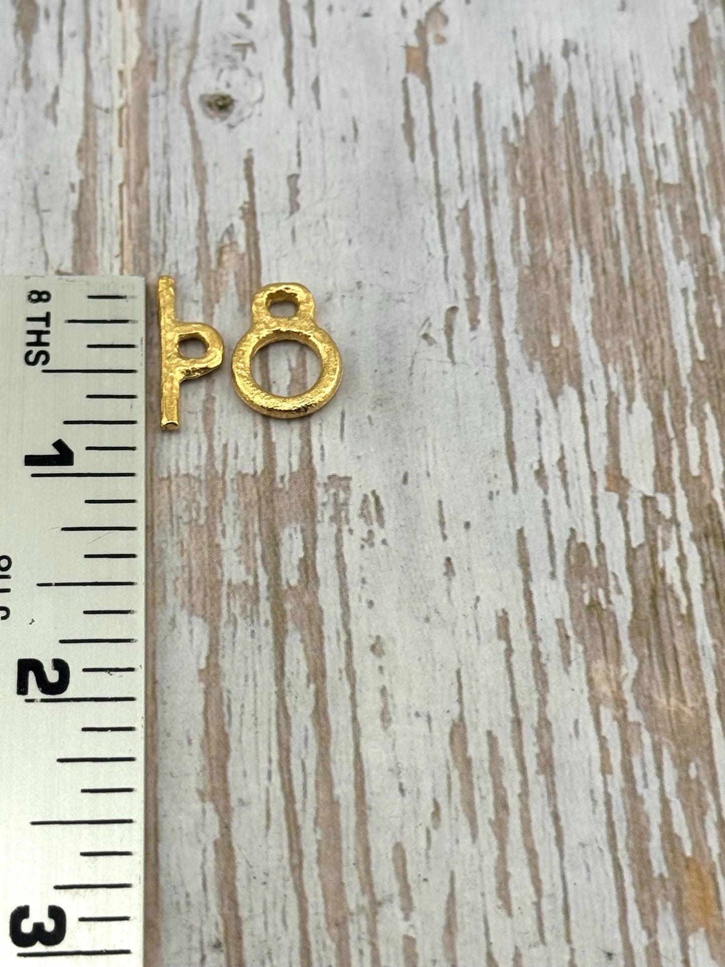 Small Round Toggle Clasp, Satin 18k Gold Plated - ST351