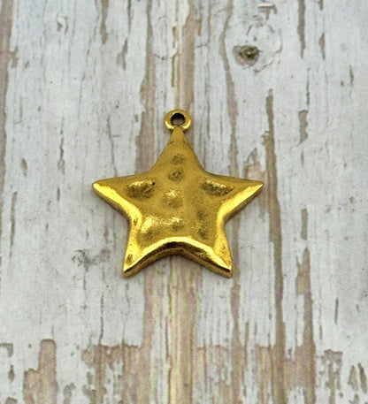 Small Hammered Star Charm ,Antiqued 18K Gold Plated - AG008
