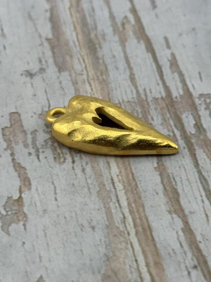 Hammered Heart Charm, Satin 18k Gold Plated - ST563
