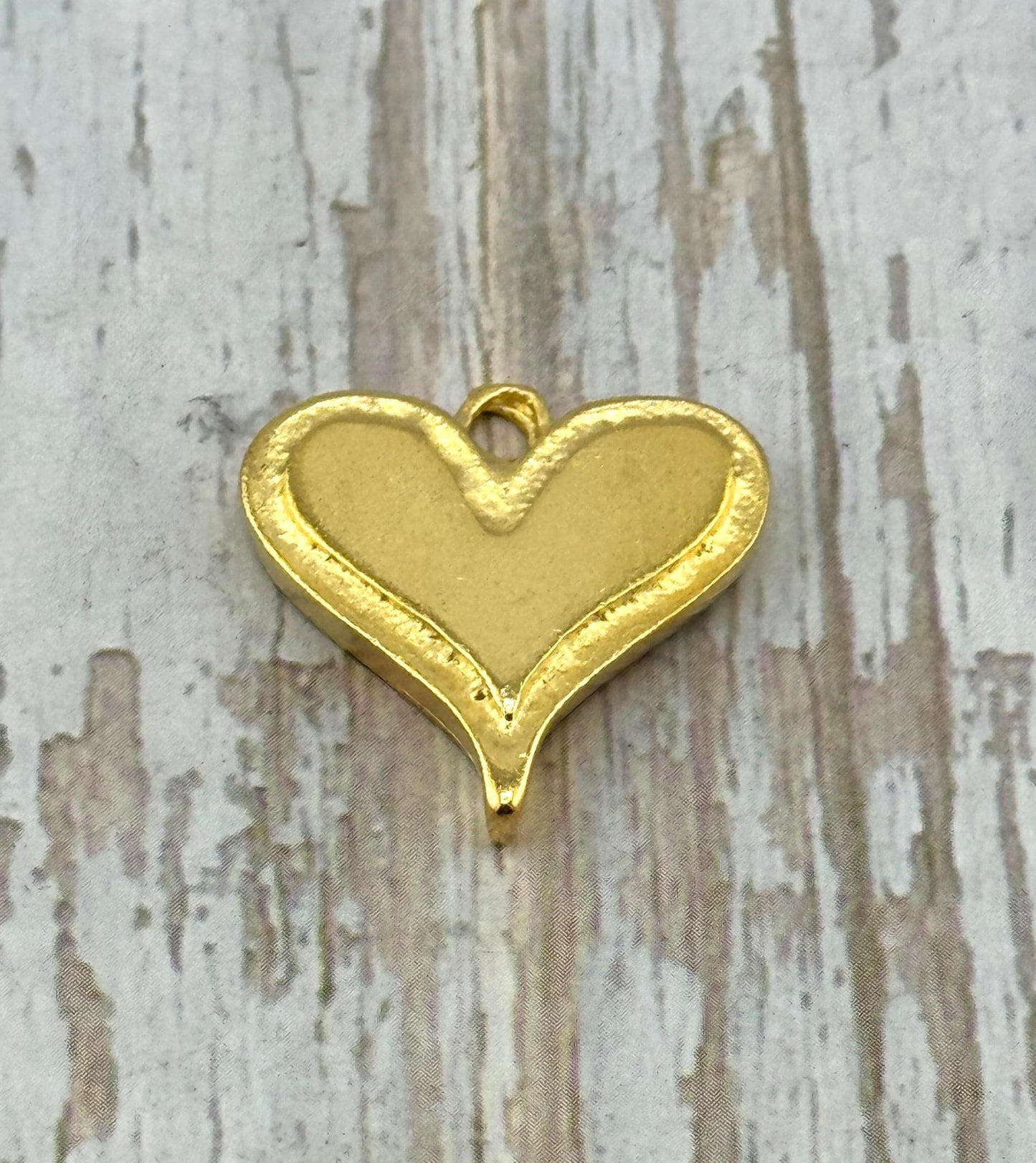 Boho Heart Charm, Satin 18K Gold Plated - ST187