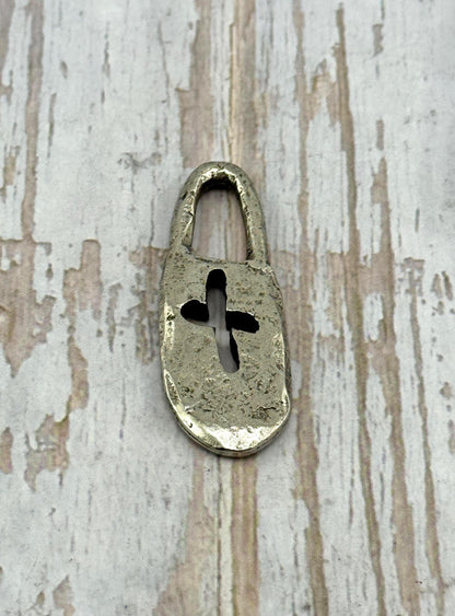 Chunky Hammered Cross Lock Charm, Antiqued Pewter - PT456