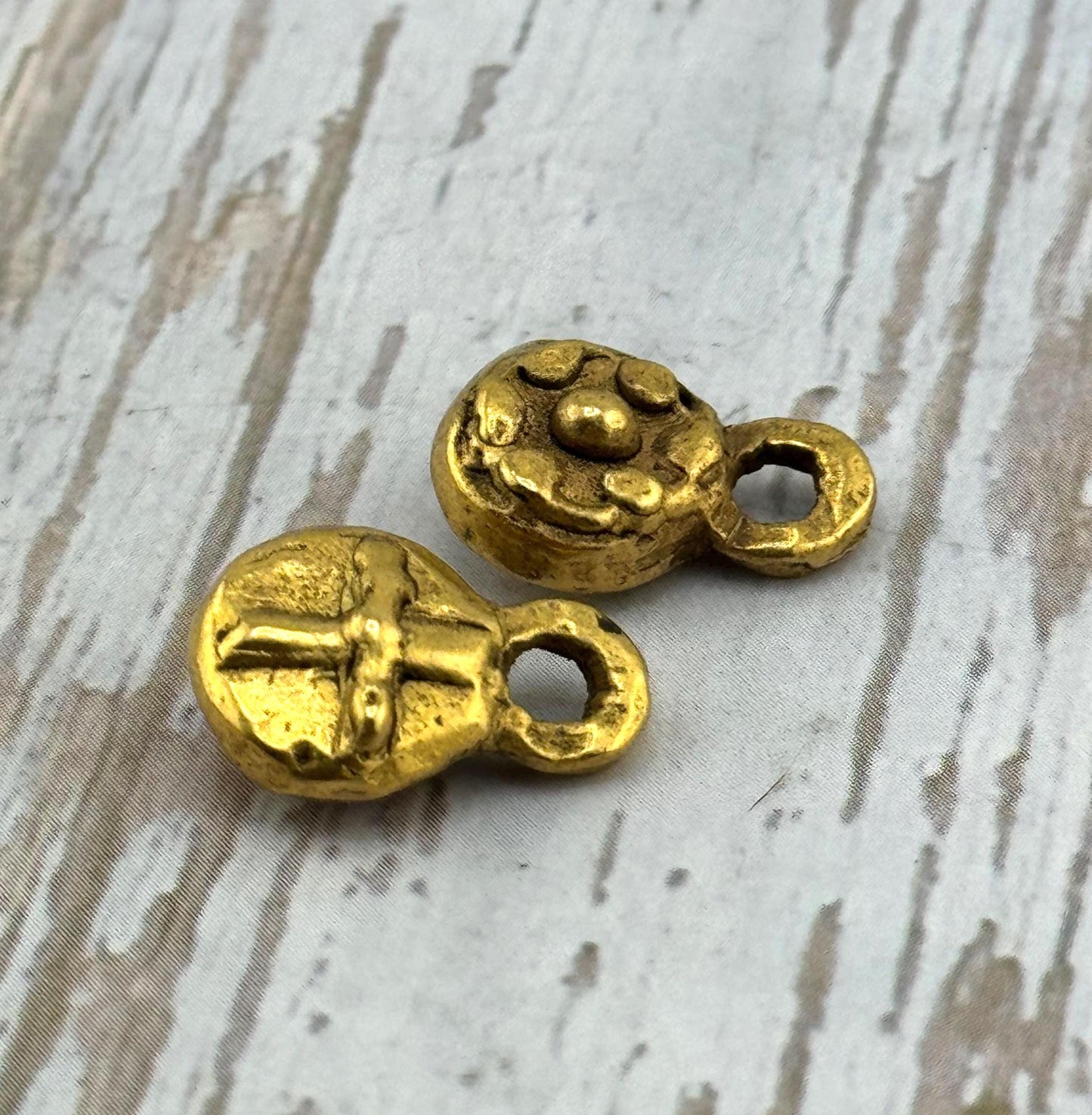 Double-sided Cross and Flower Charm, Antiqued 18k Gold Plated - AG139