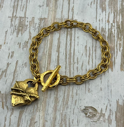 Hammered Round Toggle Clasp, Antiqued 18k Gold Plated - AG136