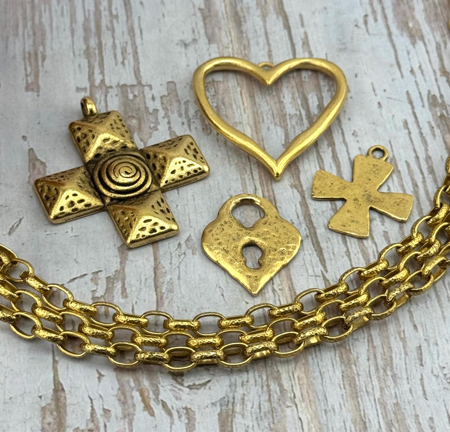 Cadena Rolo Ovalada Martillada, Bañada en Oro de 18k Envejecido - G118-CH