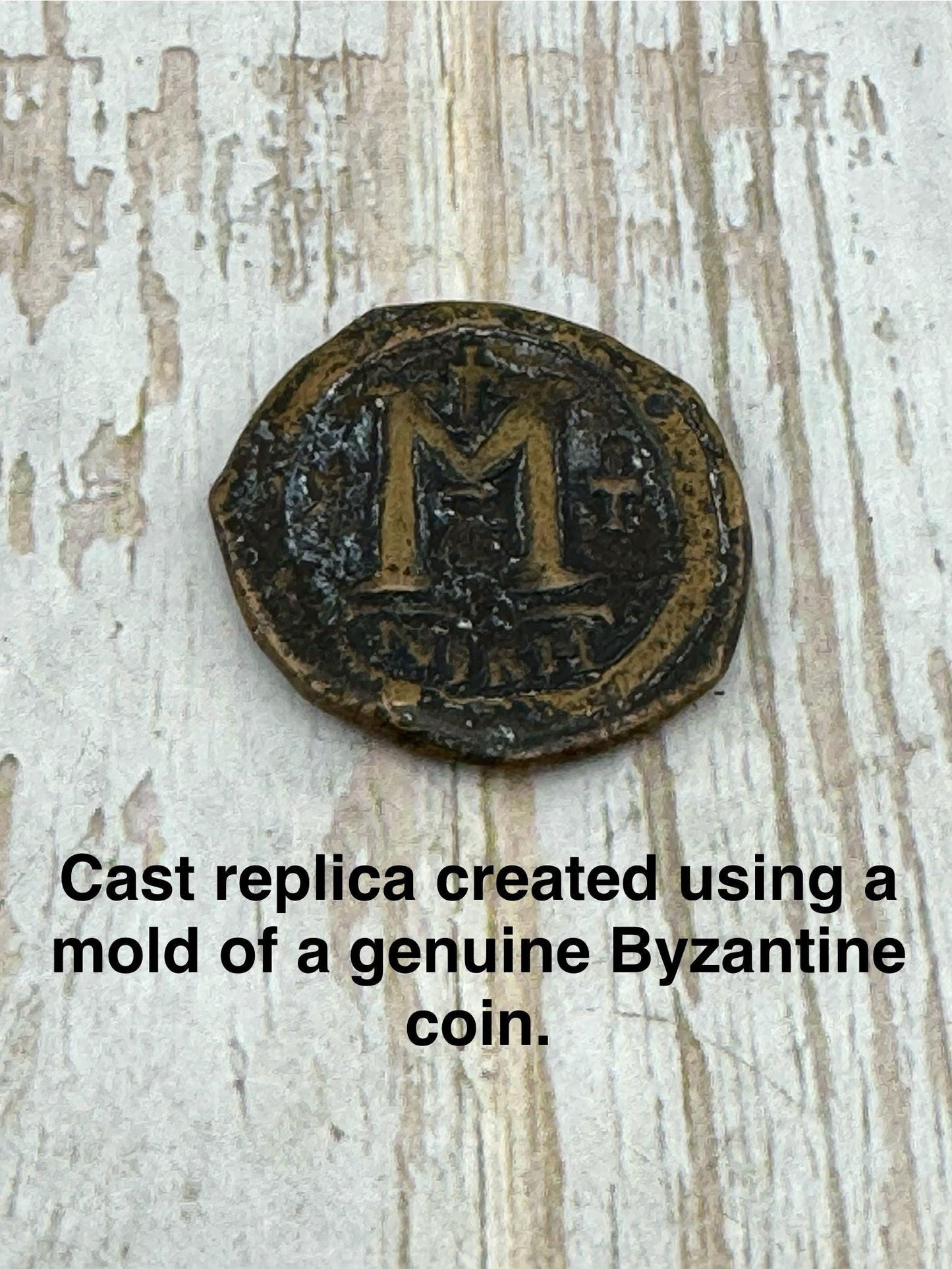 Amuleto de moneda Follis bizantino réplica, peltre envejecido - PT470