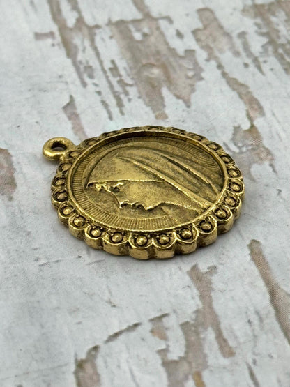 Médaille de la Vierge Marie Notre-Dame de Lourdes, en plaqué or 18 carats vieilli - AG002