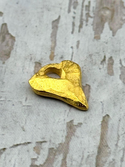 Small Rustic Heart Charm, Satin 18k Gold Plated - ST318